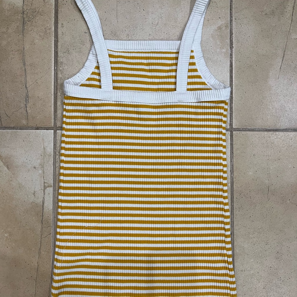 Old Navy Yellow and White Striped Tank Size Small Slim Fit - Picture 3 of 3